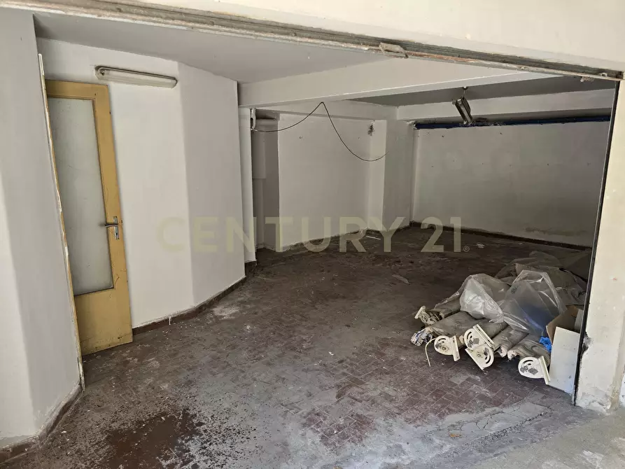Immagine 3 di Garage in vendita  in Via Don Luigi Sturzo a Sant'agata Li Battiati