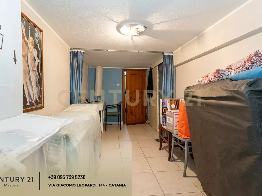 Immagine 42 di Pentalocale in vendita  in Via Isole Eolie 126 a Paterno'