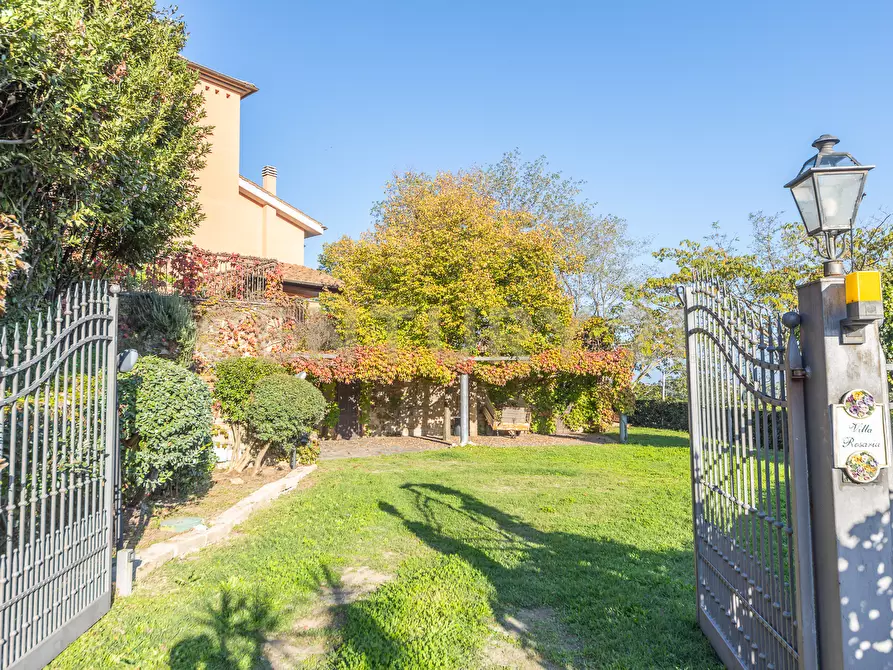 Immagine 1 di Villa in vendita  in Via Monte Cardeto 25 a Castelnuovo Di Porto