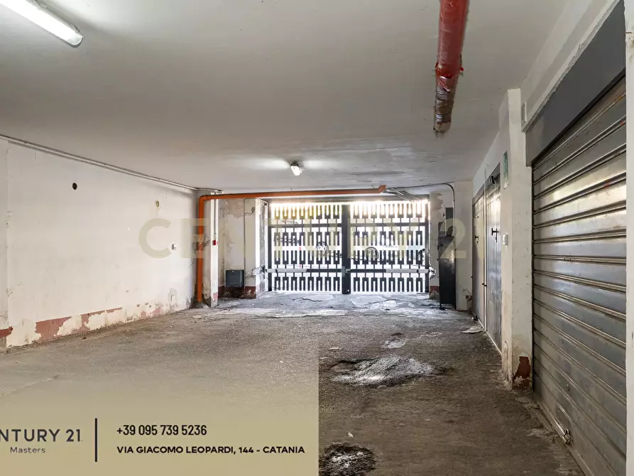 Immagine 11 di Garage in vendita  in Via Generale Umberto Nobile 9 a San Gregorio Di Catania
