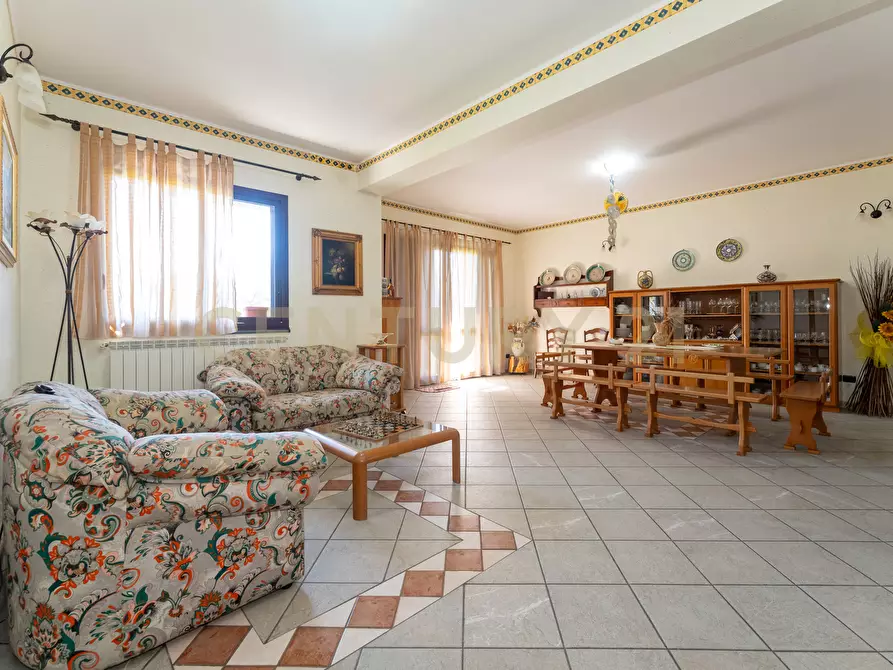 Immagine 22 di Villa in vendita  in Strada Comunale Calderara 5 a Randazzo