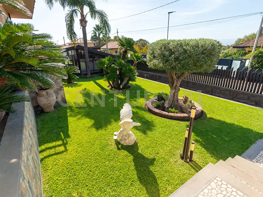 Immagine 4 di Villa in vendita  in Via Salemi 19 a Mascalucia