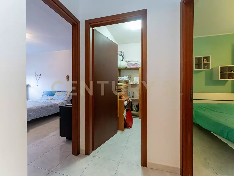 Immagine 19 di Quadrilocale in vendita  in Via Giolitti Giovanni SNC a Gravina Di Catania