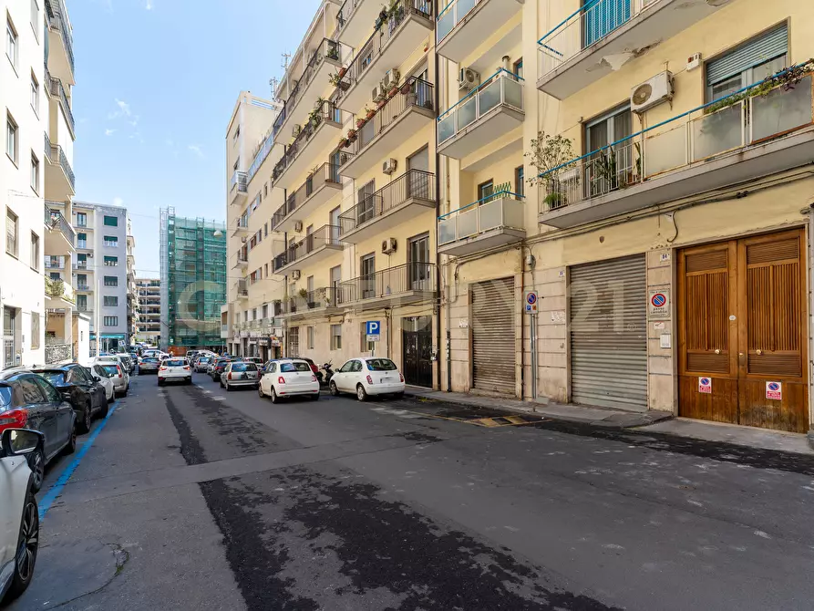 Immagine 14 di Quadrilocale in vendita  in Via Genova 64 a Catania