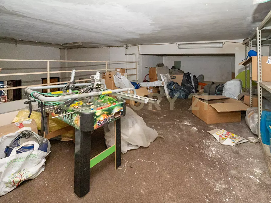 Immagine 25 di Magazzino in vendita  in Via Convento del Carmine 6 a Tremestieri Etneo