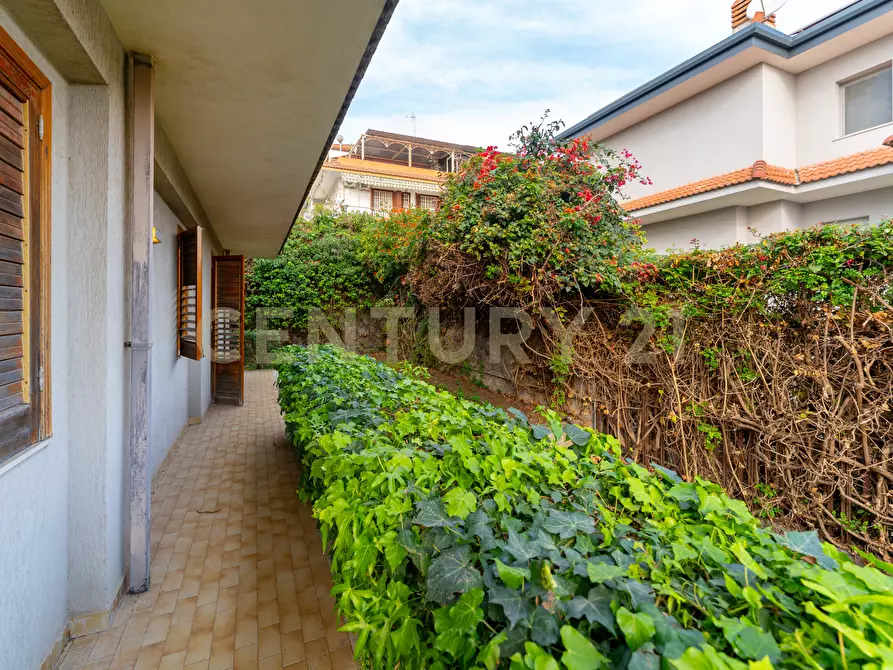 Immagine 59 di Casa bifamiliare in vendita  in Via Sebastiano Grasso 14 a Aci Catena