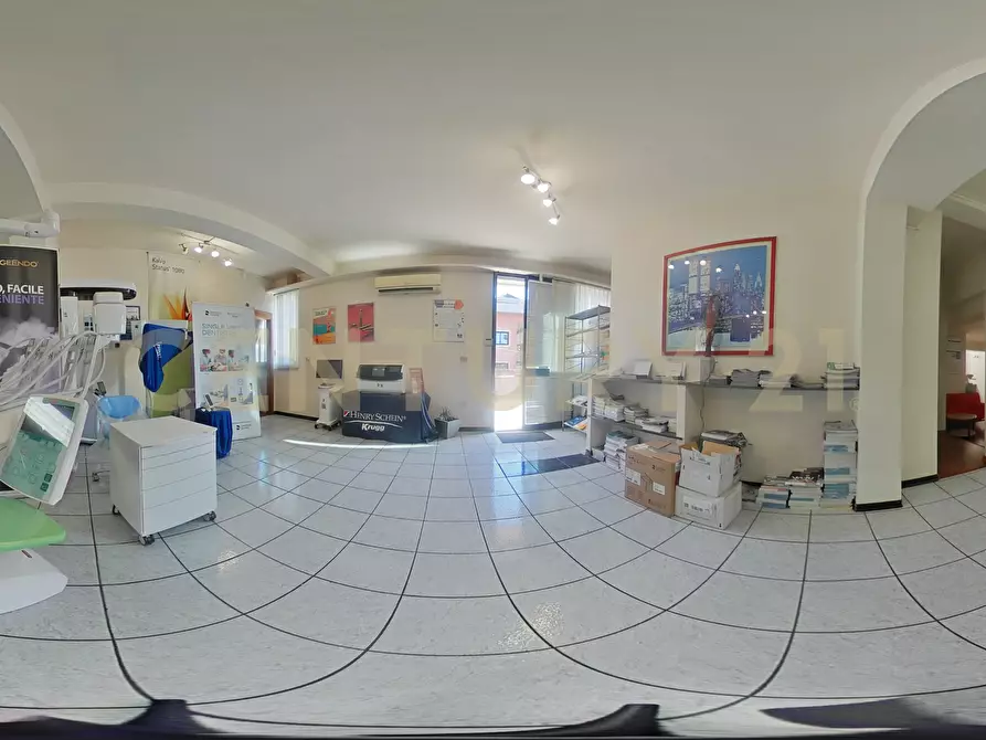 Immagine 34 di Pentalocale in vendita  in Via Pietra dell'Ova 396396 a Tremestieri Etneo