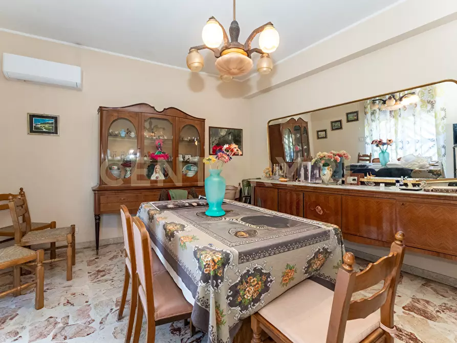 Immagine 44 di Palazzo in vendita  in Via Sebastiano Catania 284 a Catania