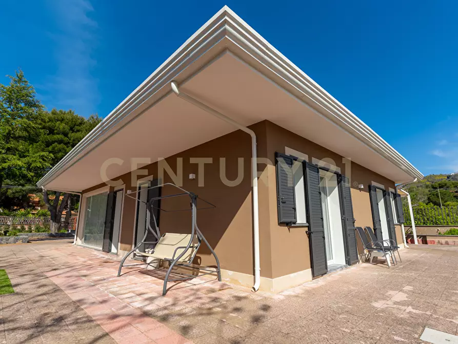 Immagine 47 di Villa in vendita  in Via Palermo 82 a Nicolosi