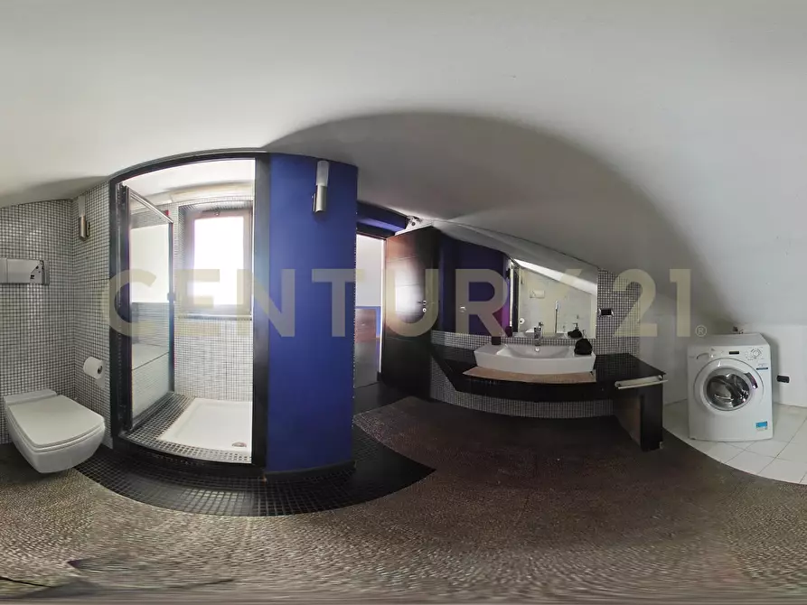 Immagine 46 di Trilocale in vendita  in Via Antonio Gramsci 23 a Gravina Di Catania