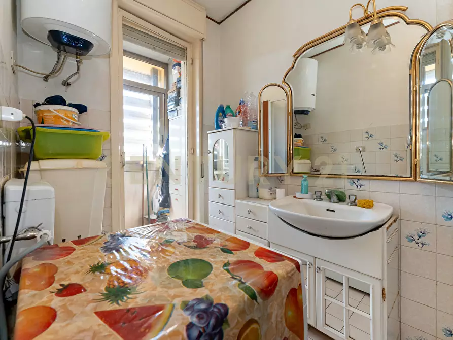 Immagine 37 di Trilocale in vendita  in VIALE CASTAGNOLA 17 a Catania