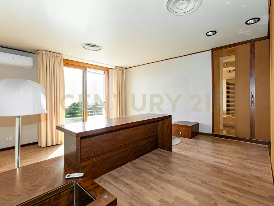 Immagine 51 di Villa in vendita  in Via dei Maceratoi 4 a Acireale