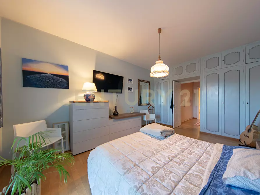 Immagine 12 di Quadrilocale in vendita  in Viale Ippocrate 116 a Roma