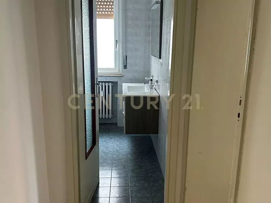 Immagine 16 di Trilocale in vendita  in Via Pier Fortunato Calvi 49 a Verona