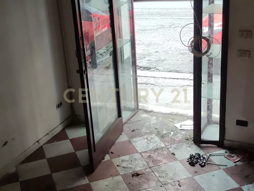 Immagine 7 di Attività commerciale in vendita  in Via Vincenzo Giuffrida 14 a Catania