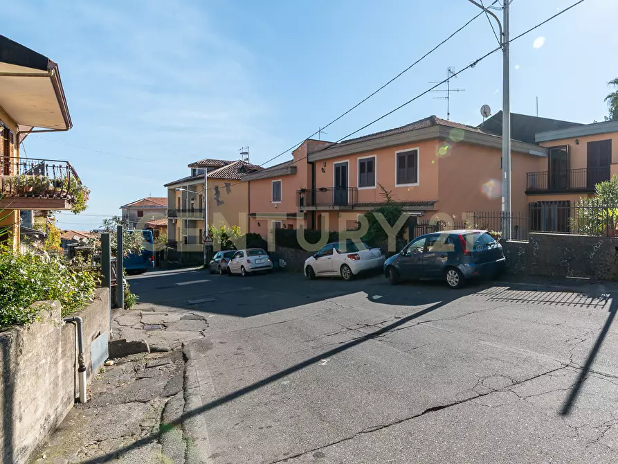 Immagine 29 di Casa indipendente in vendita  in Via Cassone 39 D a Zafferana Etnea