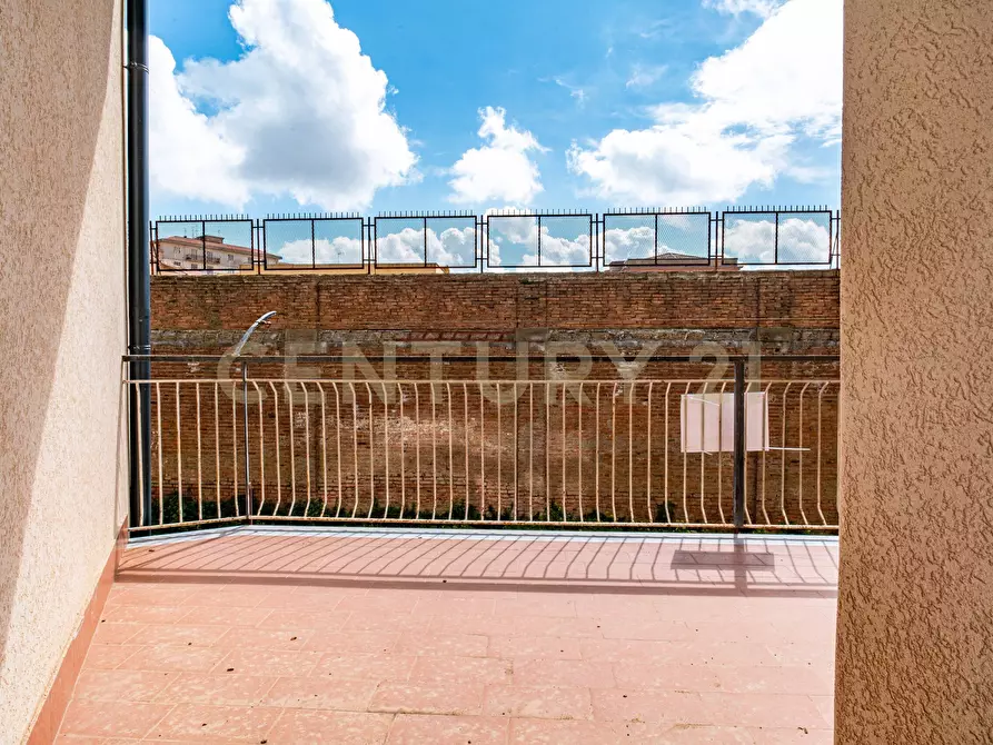 Immagine 30 di Pentalocale in vendita  in Via Catania 42 a Enna