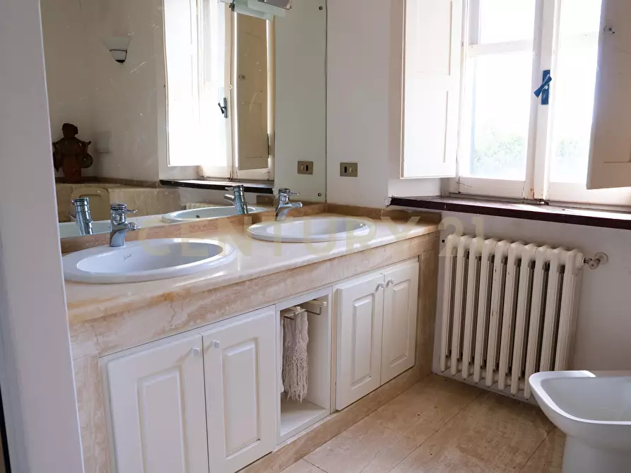 Immagine 25 di Rustico / casale in vendita  in Strada Provinciale San Donato 23 a Orbetello