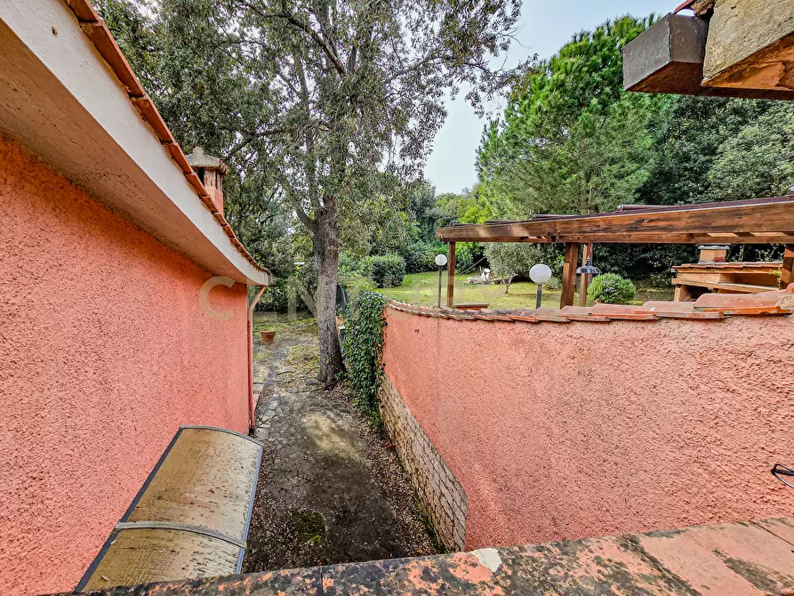 Immagine 12 di Villetta a schiera in vendita  in Via delle Sughere a Castiglione Della Pescaia