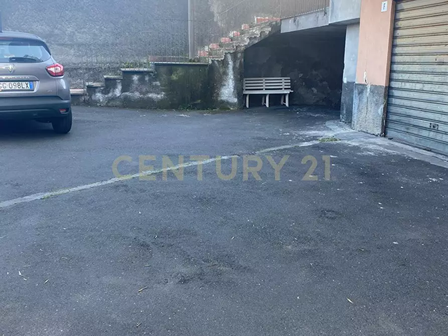 Immagine 5 di Garage in vendita  in Via Balatelle 11 a San Giovanni La Punta