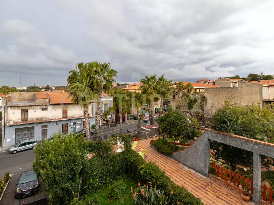 Immagine 16 di Casa bifamiliare in affitto  in VIA ETNEA 168 a Tremestieri Etneo