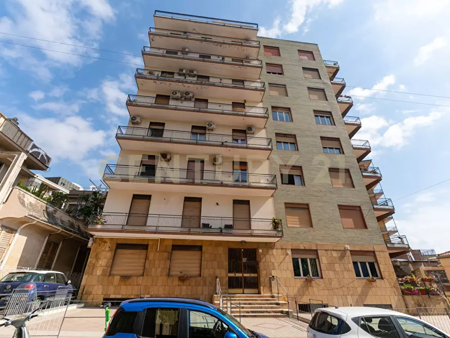 Immagine 14 di Bilocale in affitto  in Via delle Acacie 9 a Catania