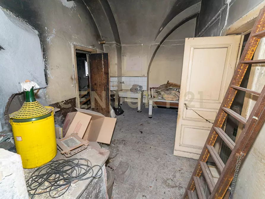 Immagine 53 di Casa indipendente in vendita  in Via Armando Diaz 83 a Zafferana Etnea