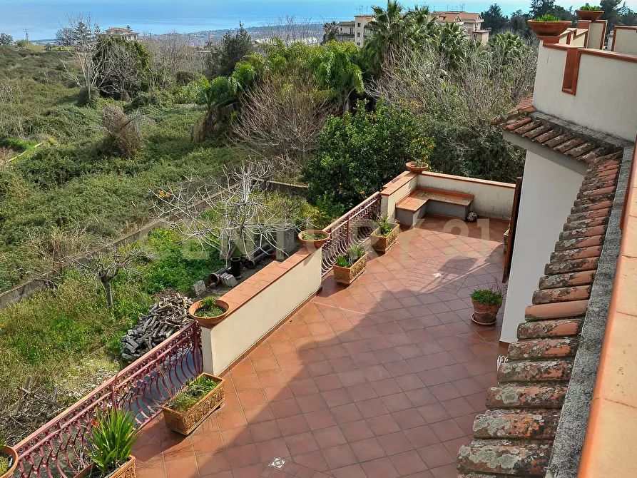 Immagine 43 di Villa in vendita  in Via Musumeci 47 a Giarre