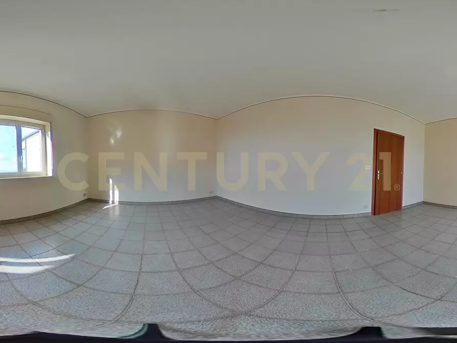 Immagine 46 di Pentalocale in vendita  in Via Casale dei Greci 34 a Adrano