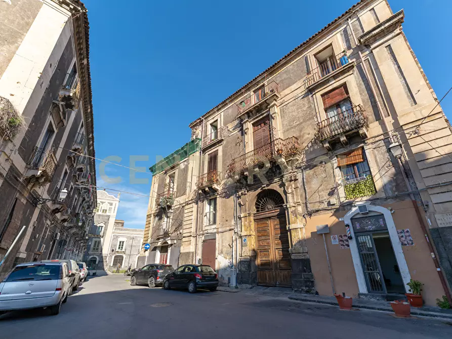 Immagine 57 di Appartamento in vendita  in Via del Vecchio Bastione 5 a Catania
