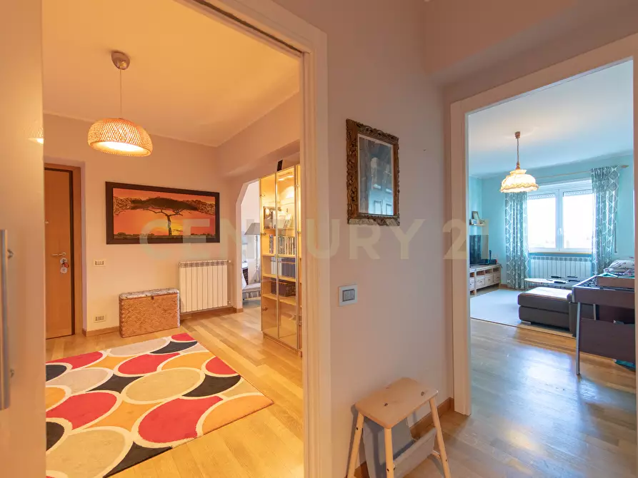 Immagine 38 di Quadrilocale in vendita  in Viale Ippocrate 116 a Roma