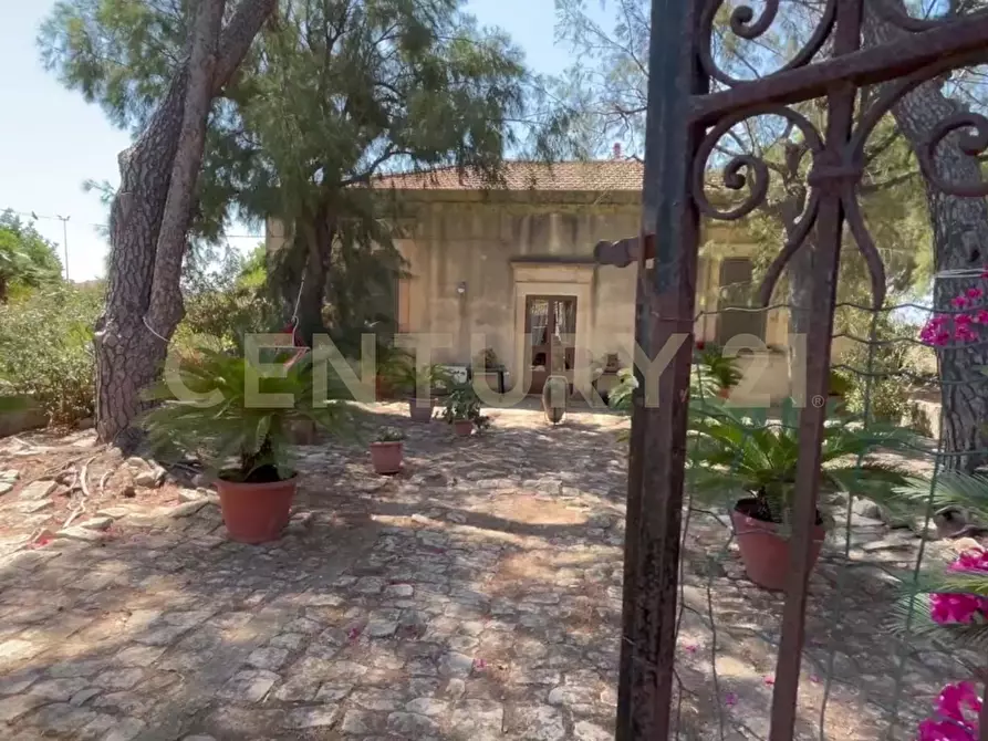 Immagine 9 di Villa in vendita  in Contrada Pirato Cava Maria 47 a Modica