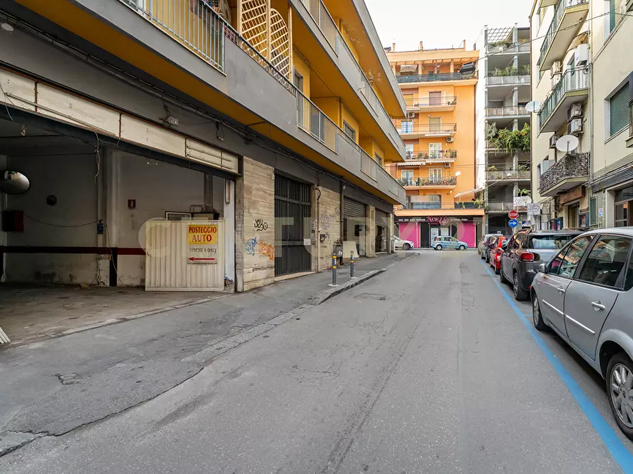Immagine 7 di Garage in vendita  in Via Enna 13 a Catania