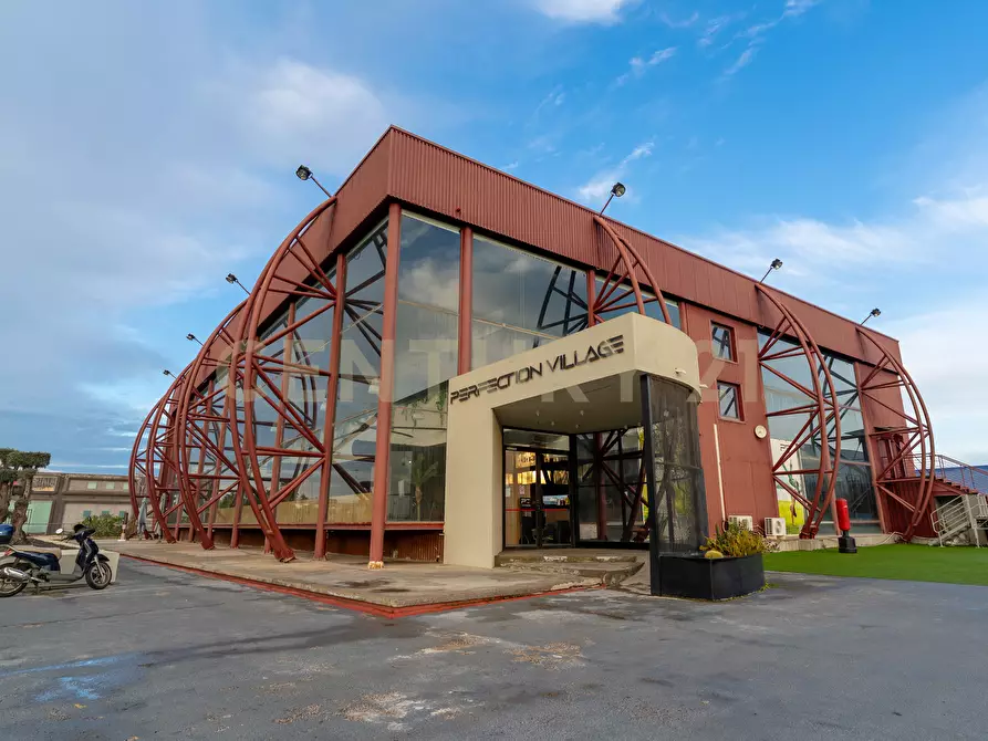 Immagine 2 di Attività commerciale in vendita  in Viale del Commercio a Misterbianco