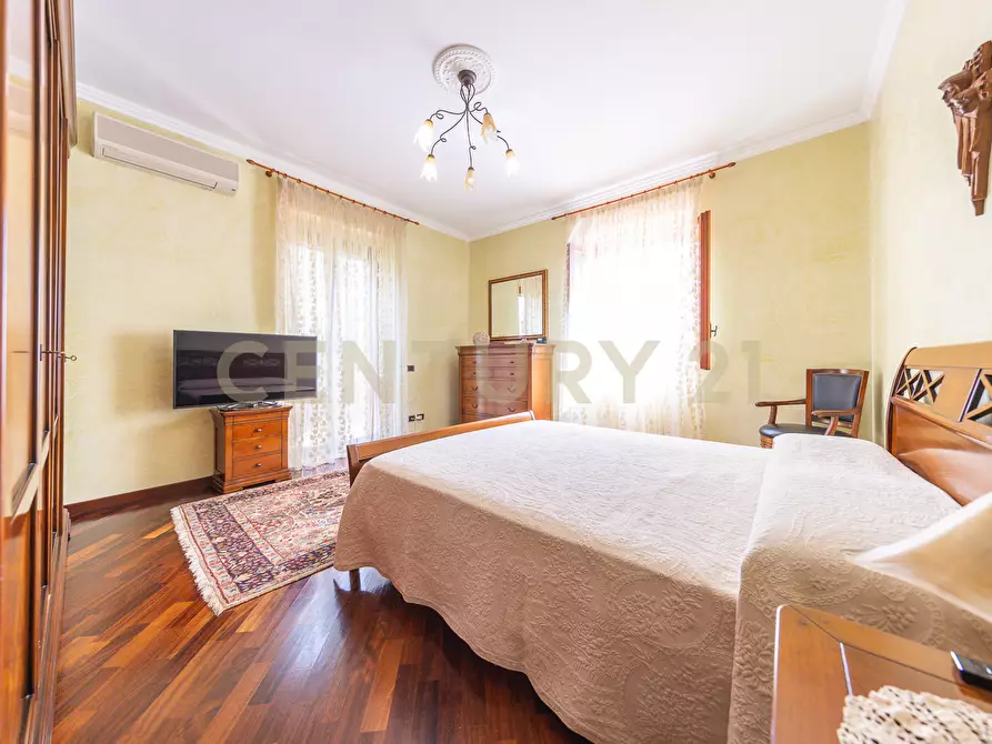 Immagine 11 di Villa in vendita  in Via dello Scopone 17 a Nettuno