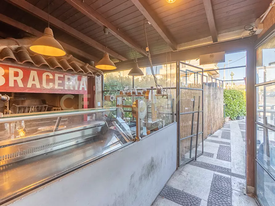 Immagine 9 di Bar / Ristorante in vendita  in Via Romana 193 a Guidonia Montecelio