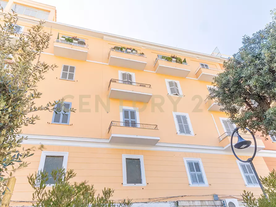 Immagine 20 di Trilocale in vendita  in Piazza Pia 10 a Anzio