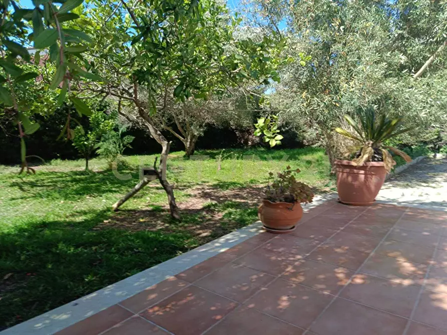 Immagine 27 di Casa bifamiliare in vendita  in Viale Pozzo Antico 1 a Noto