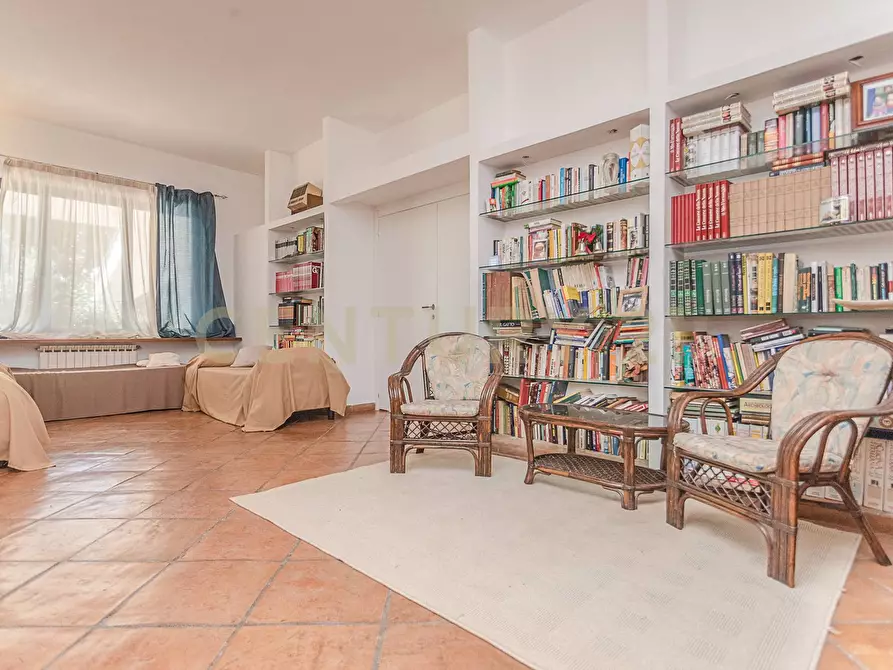 Immagine 39 di Villa in vendita  in Via Spiaggia del Lago 17b a Castel Gandolfo