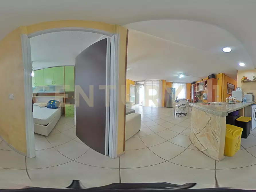 Immagine 41 di Pentalocale in vendita  in Via della Grotta 2 a Augusta