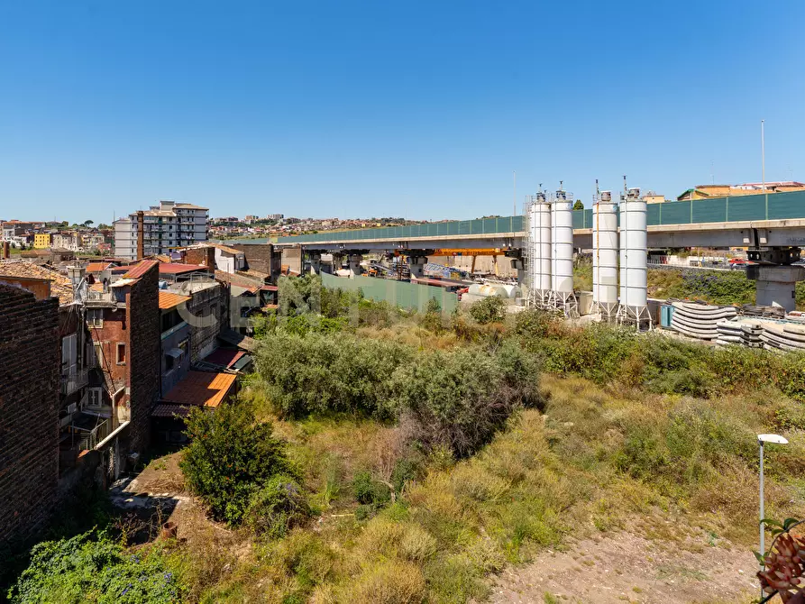 Immagine 19 di Quadrilocale in vendita  in Corso dei Mille 54 a Catania