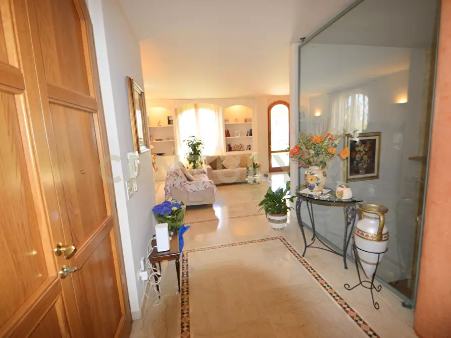 Immagine 8 di Villa in vendita  a Grosseto
