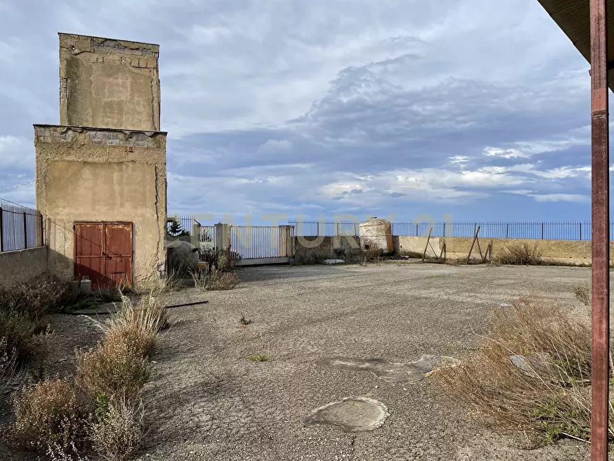 Immagine 73 di Attività artigianale in vendita  in Via Santisi a Motta D'affermo