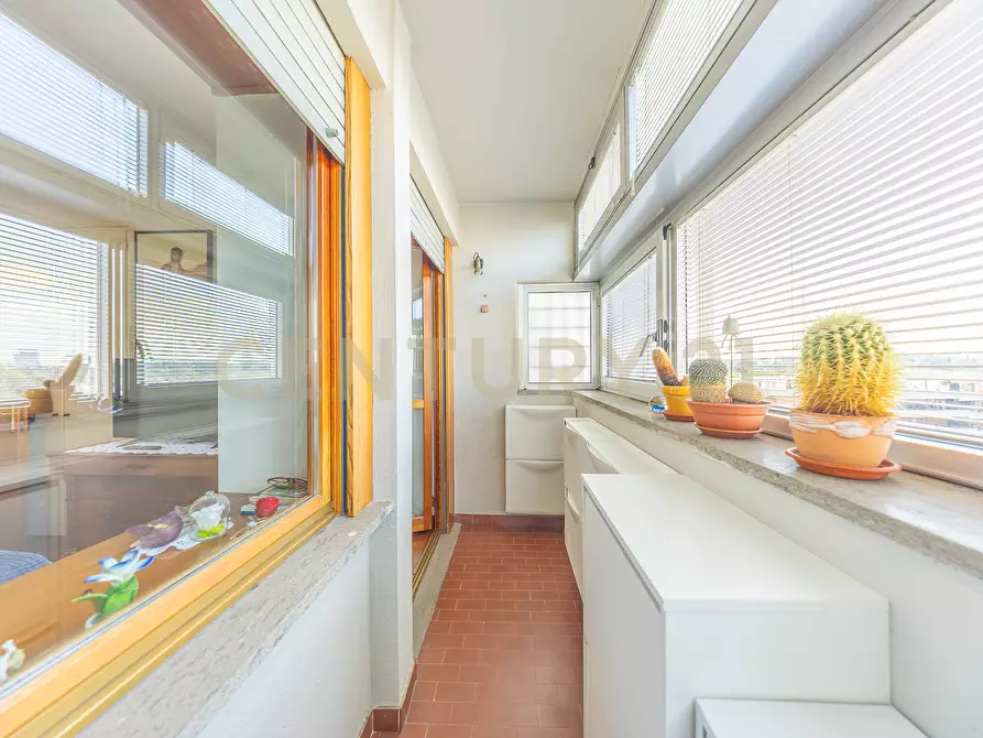 Immagine 32 di Trilocale in vendita  in Via Paolo Barison 14 a Roma