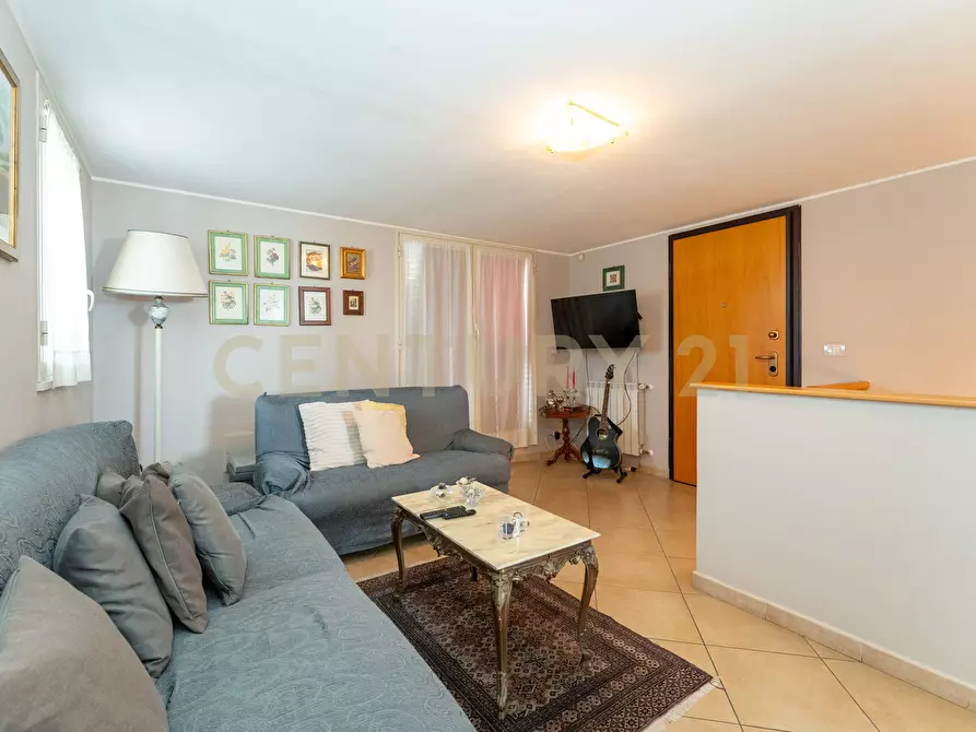 Immagine 31 di Pentalocale in vendita  in Via Acquedotto Greco 248 a Catania