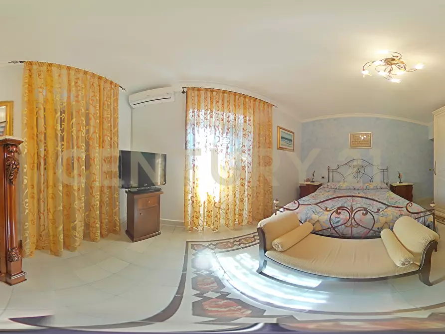 Immagine 82 di Appartamento in vendita  in Via Stazione 12 a Aci Castello