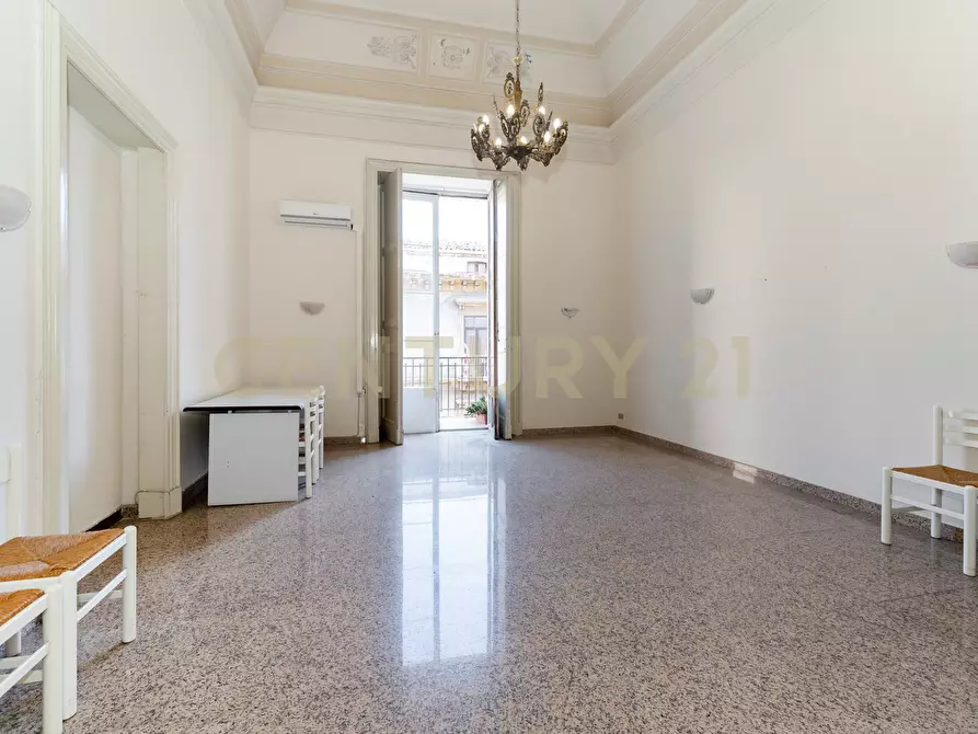 Immagine 26 di Bilocale in affitto  in Via Etnea 299 a Catania