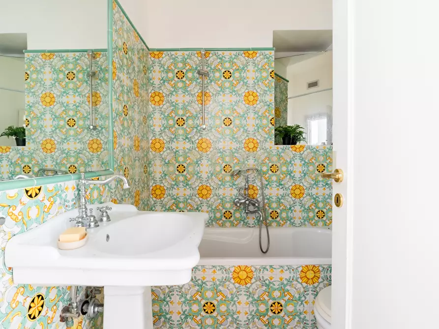 Immagine 46 di Villa in vendita  in Via Tuoro 11 a Capri