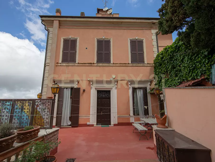 Immagine 41 di Pentalocale in vendita  in Viale Madonna del Tufo 26 a Rocca Di Papa