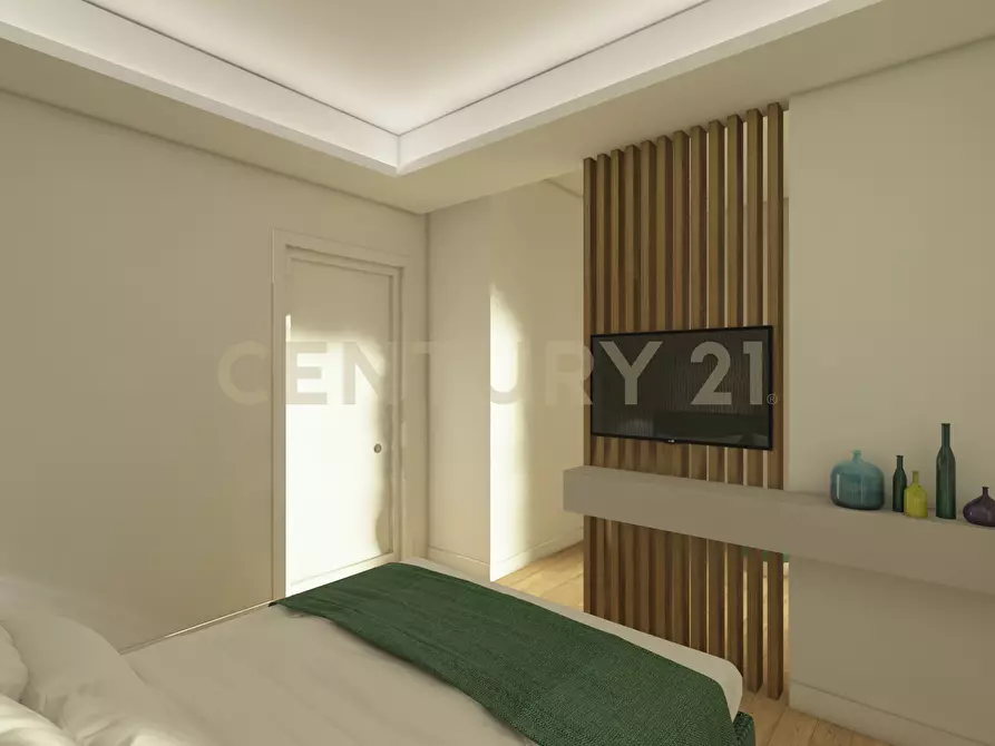 Immagine 7 di Bilocale in vendita  in Via Abano Terme 20 a Roma